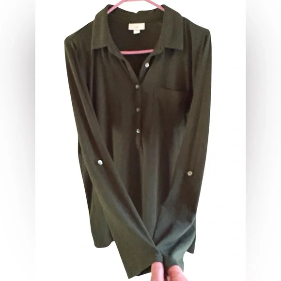 J.Jill-Gorgeous olive blouse. Super soft, roll tab sleeve. Size medium. Like new - Picture 7 of 11